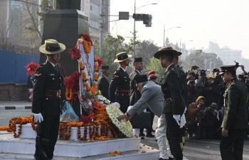 राष्ट्रपति पौडेलले गरे पृथ्वीनारायण शाहको शालिकमा माल्यार्पण