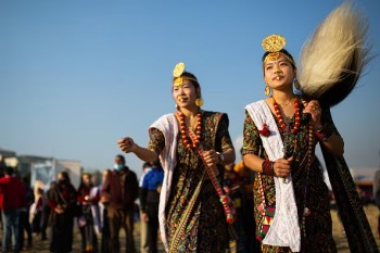 समुदायबीच भाइचारा बढाउँदै 'उधौली साकेला'