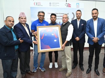 भारतीय राजदूताबासद्वारा नेपाली क्रिकेट टोलीलाई खेल सामग्री हस्तान्तरण