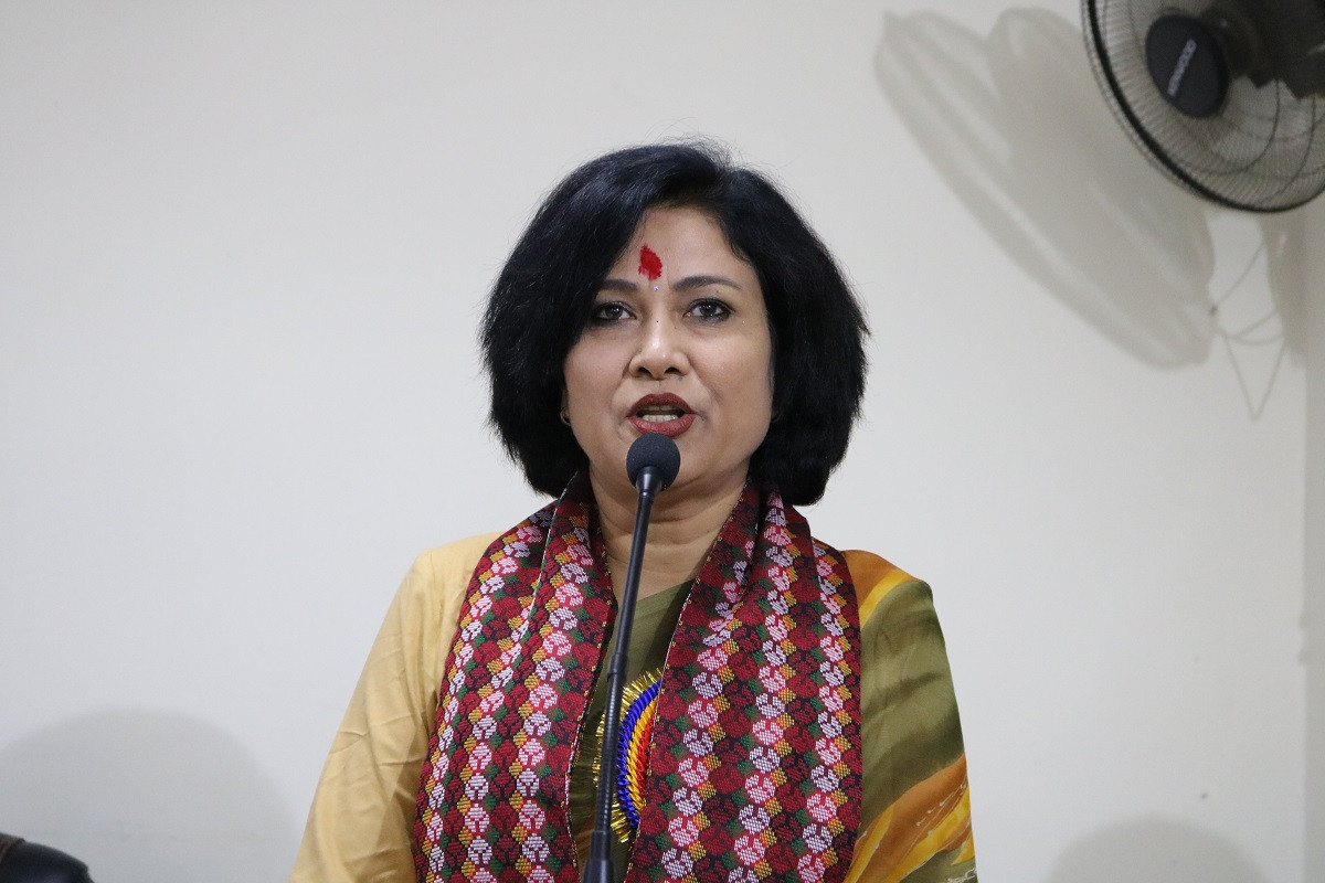 टरिगाउँ विमानस्थल विस्तार गर्न कोमल वलीको पाँच सय रुपैयाँ सहयोग 