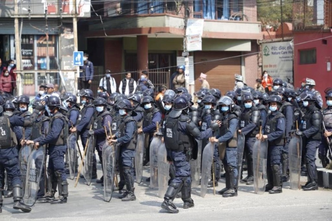 होलीमा उछृङ्खल गतिविधि गर्नेलाई मुद्दा चलाइने, उपत्यकामा ३५ सयभन्दा बढी प्रहरी परिचालन 