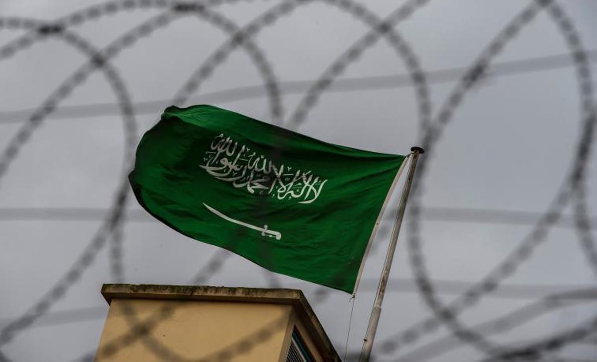 साउदी अरेबियामा एकै दिन ८१ जनालाई मृत्युदण्ड, ब्लगर राइफ बदावीलाई १० वर्षको यात्रा प्रतिबन्ध